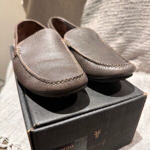 FRYE AND CO. Brown Leather Slip-On Loafers size 10 with original box
